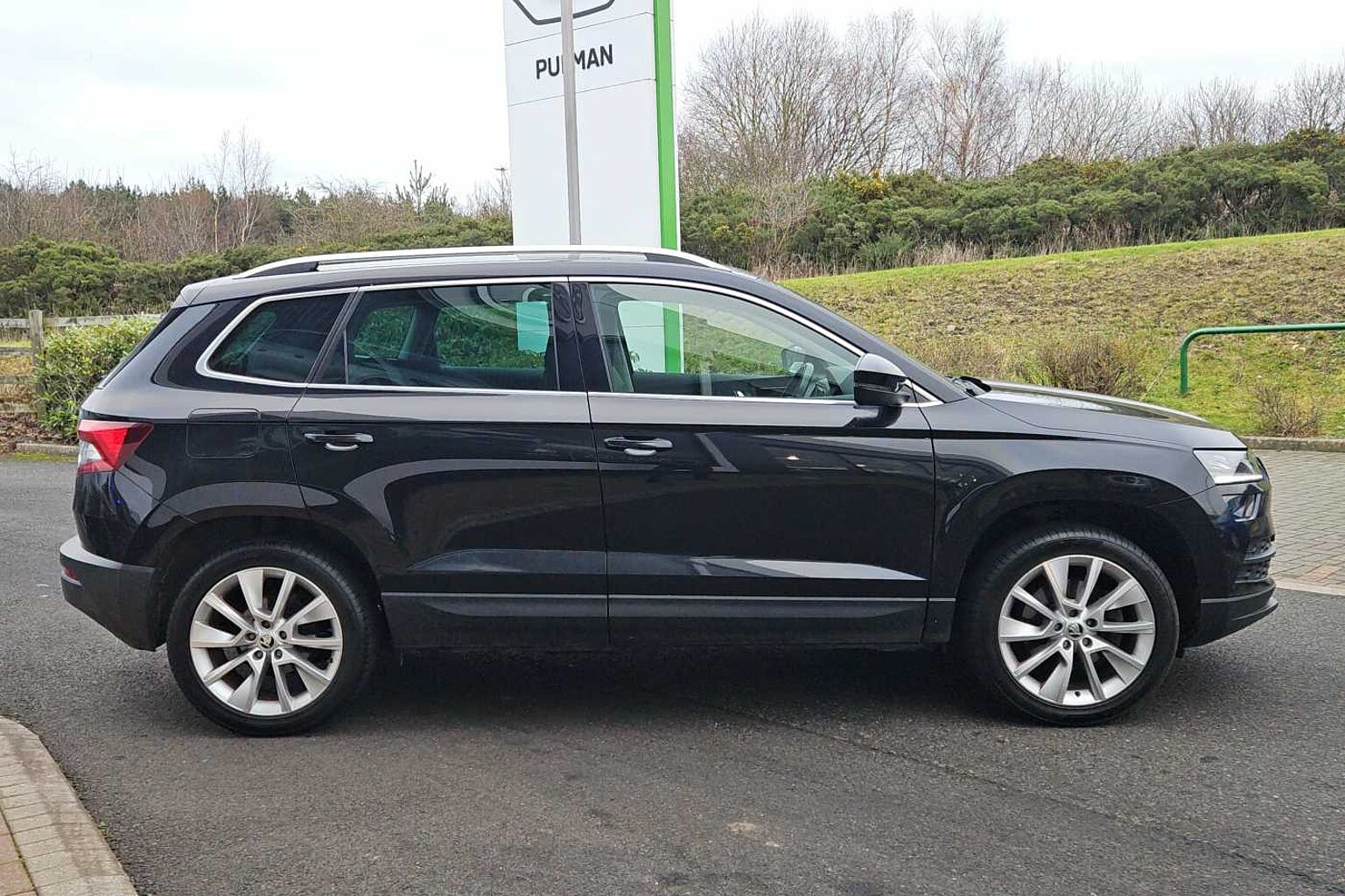 SKODA Karoq SUV 2.0TDI (150ps) SE L SCR